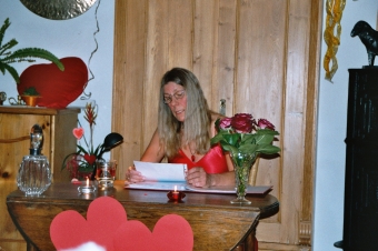 Eva-Maria Schuster bei einer Lesung